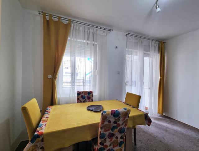 Dvosoban namješten stan, 63m2, Blok 9, Podgorica