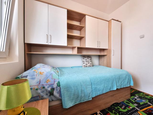 Dvosoban namješten stan, 63m2, Blok 9, Podgorica