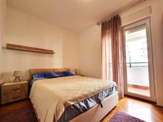 Dvosoban namješten stan, 63m2, Blok 9, Podgorica