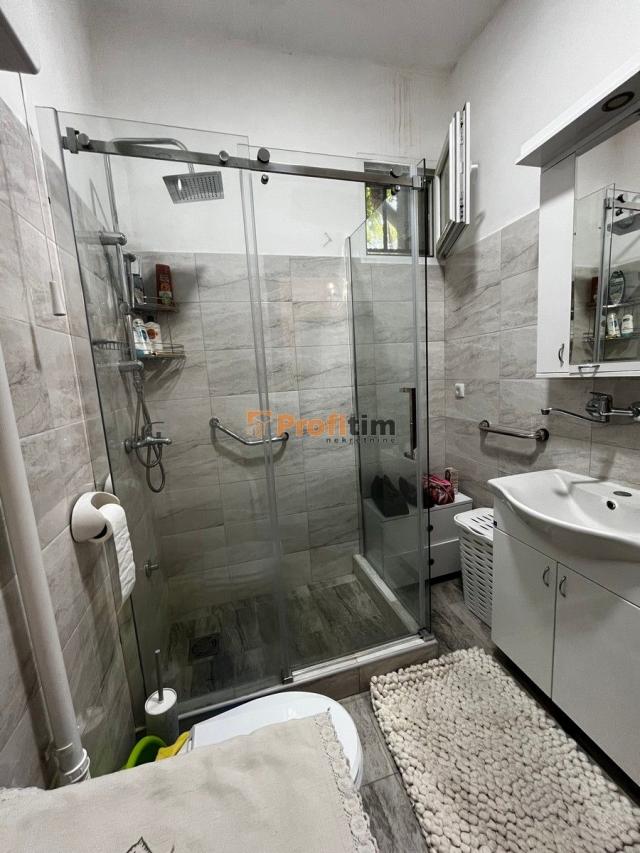 Zemun, Mozerova, 3,0, 71m2, kompletno sređen