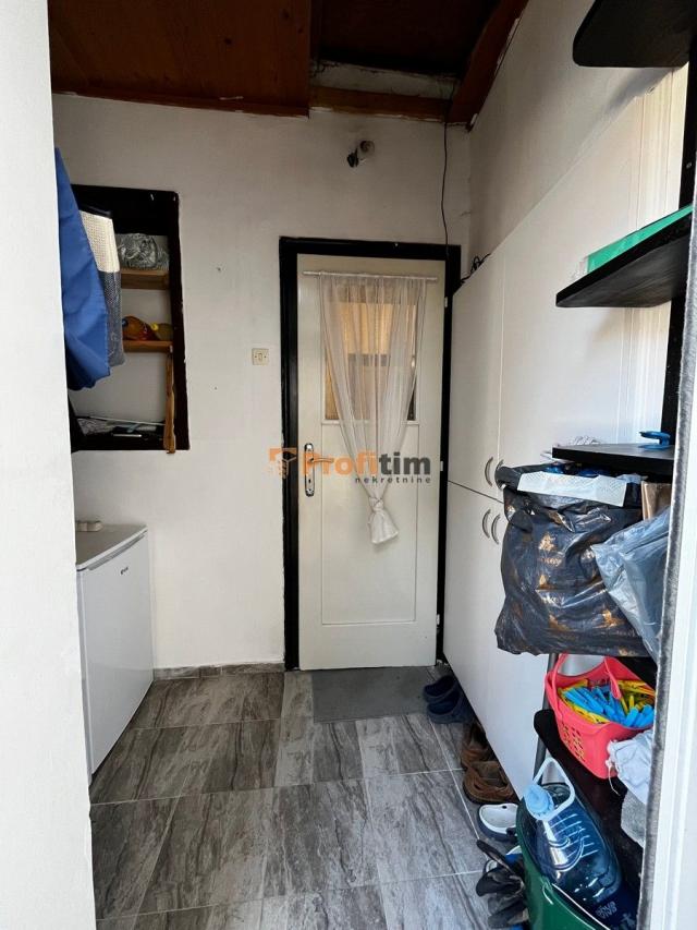 Zemun, Mozerova, 3,0, 71m2, kompletno sređen
