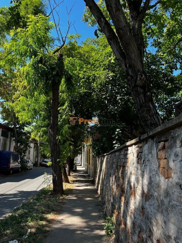 Zemun, Mozerova, 3,0, 71m2, kompletno sređen