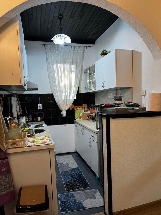 Zemun, Mozerova, 3,0, 71m2, kompletno sređen