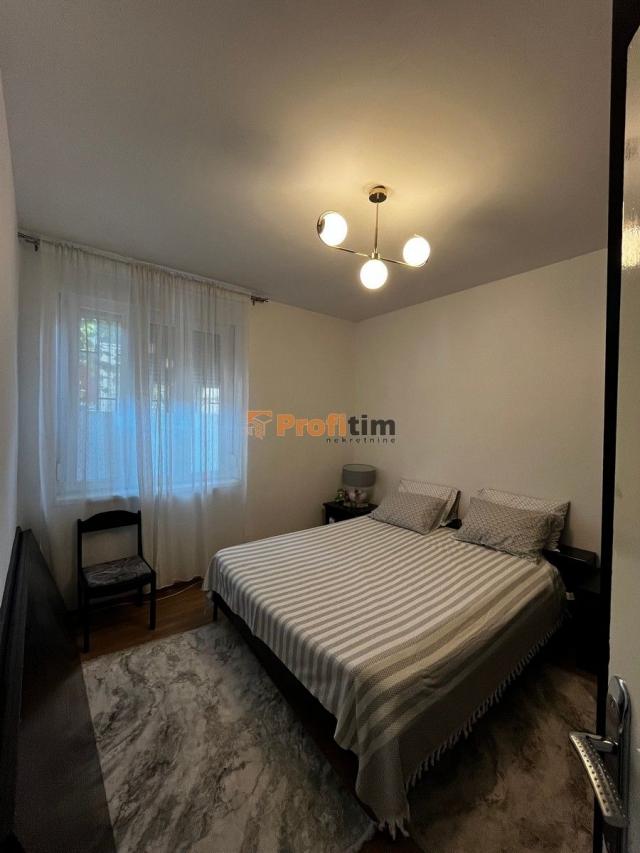 Zemun, Mozerova, 3,0, 71m2, kompletno sređen