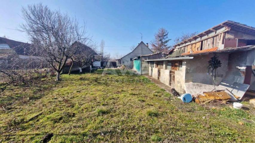 Stanišić, Kuća 85 m2, Plac 626 m2