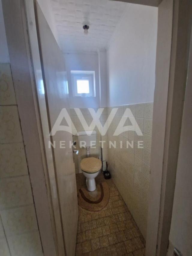 Bezdan. Kuća na sprat, 147m2, plac 11a
