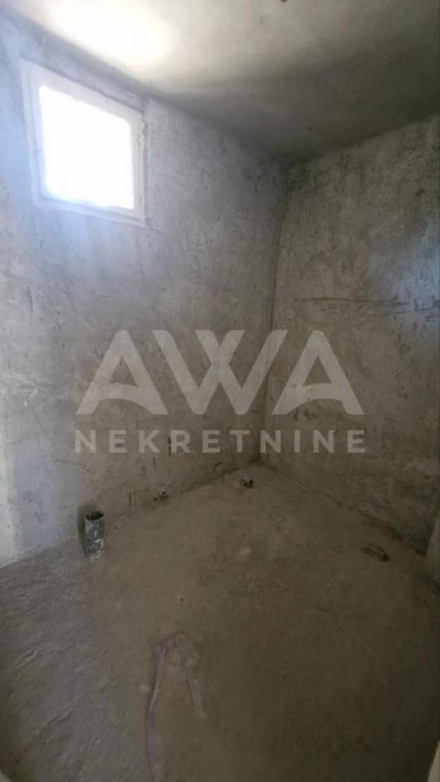 Stapar, Kuća sa započetom renovacijom, 125m2