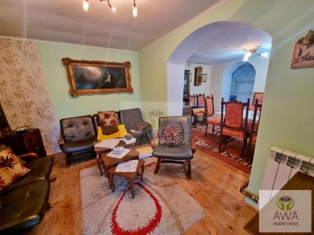 Stapar, kuća 98m2, sa kućom 59m2, plac 11.5a