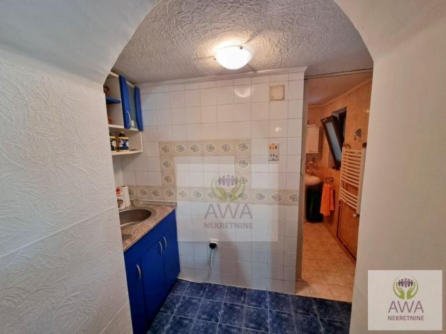 Stapar, kuća 98m2, sa kućom 59m2, plac 11.5a