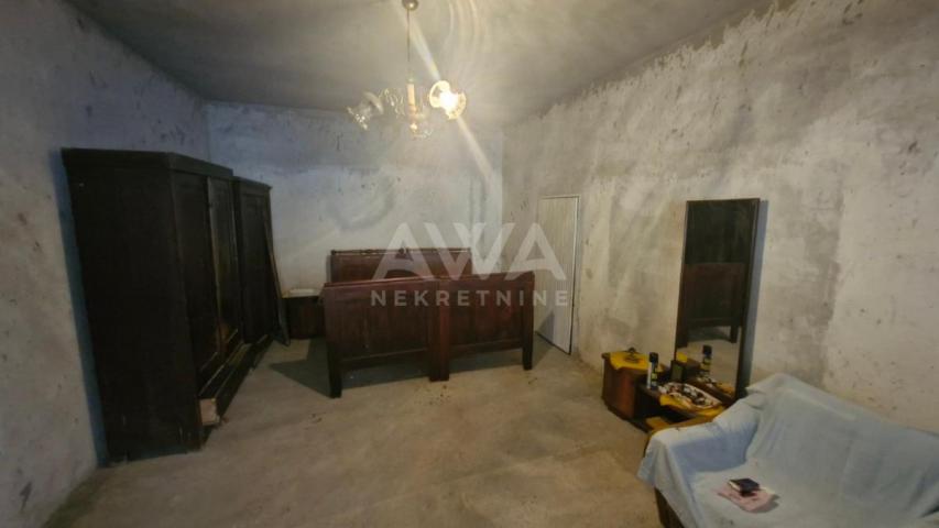 Stapar, Kuća sa započetom renovacijom, 125m2