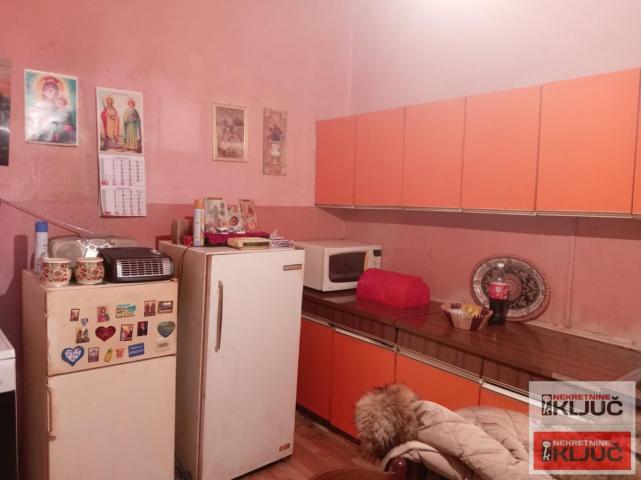 PEŠAČKA ZONA-KRALJA ALEKSANDRA, 51m2, Dvosoban, Salonski