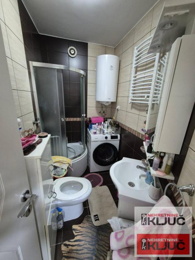 KOD IZVRŠNOG VEĆA, 40m2, Jednoiposoban, Namešten