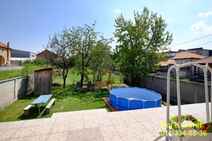 Zemun, Altina - Viktora Starčića, 273m2