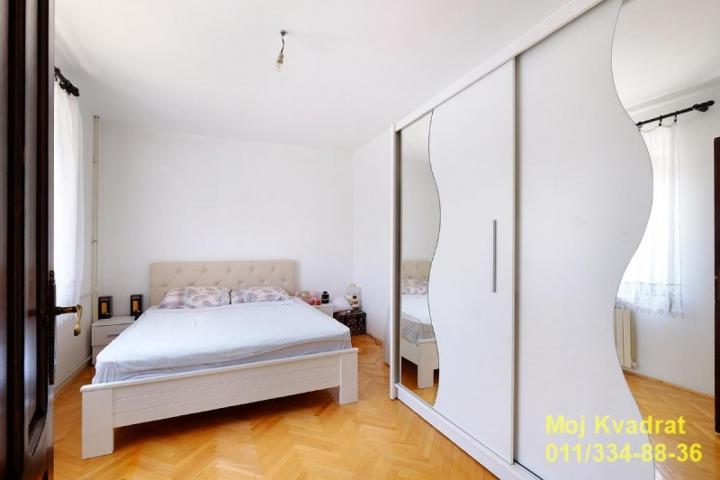 Zemun, Altina - Viktora Starčića, 273m2