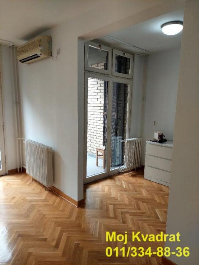 Savski venac, Savski trg - Vojvode Milenka, 51m2