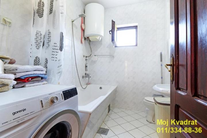 Zemun, Altina - Viktora Starčića, 273m2
