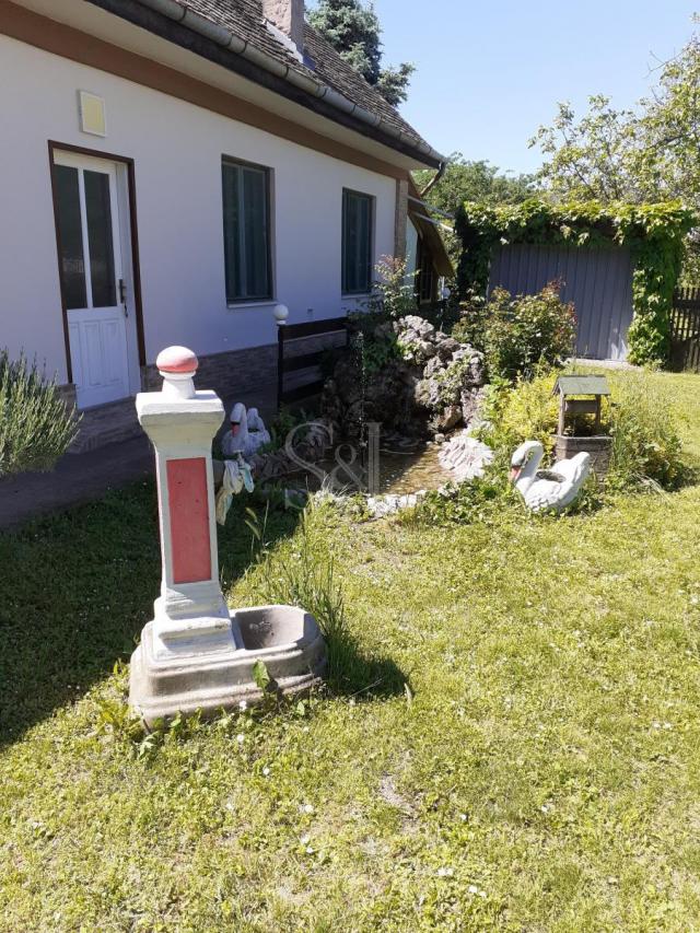 KUĆA U CENTRU GRADA!