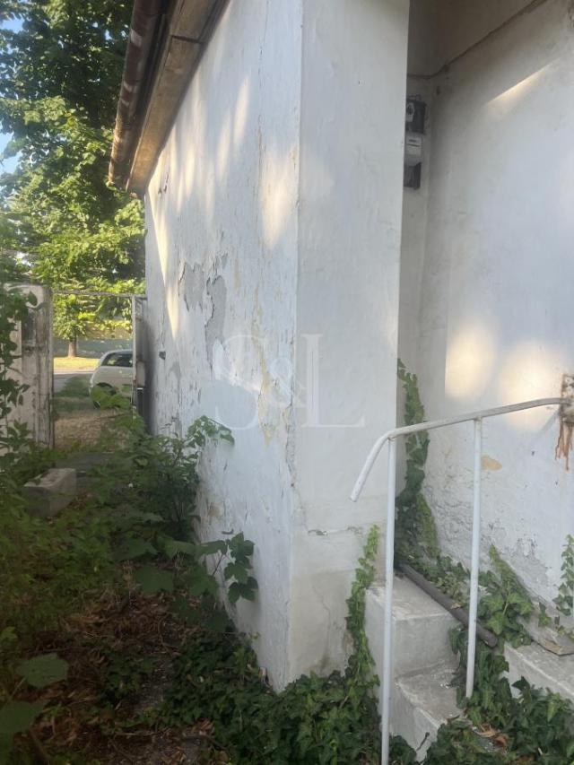 KUĆA ZA RUŠENJE!!!