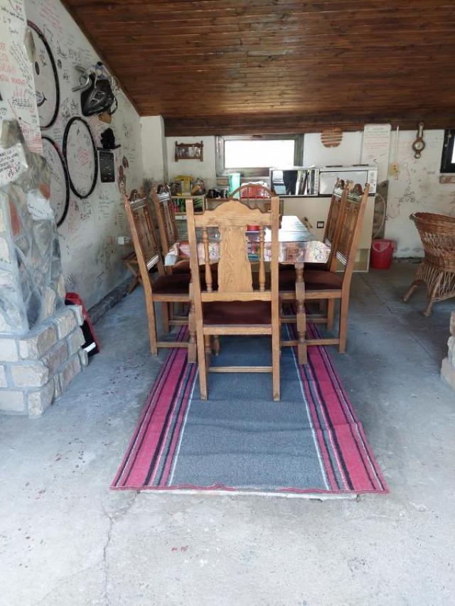 ODLIČNA NEKRETNINA! CENTAR!