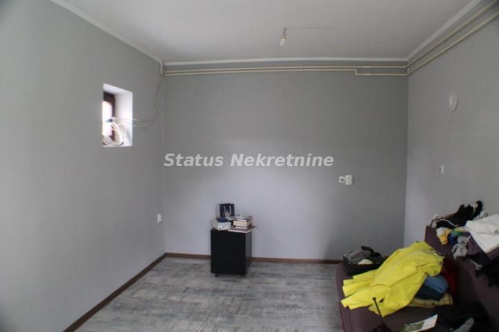Bečej-Odlična kuča-nedaleko od Centra grada. 