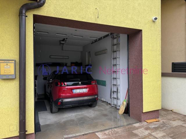 Stan 25m2  u apart zgradi sa recepcijom , kratkoročno izdavanje 50e/dan