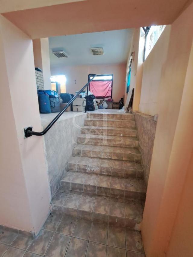 KUĆA SA LOKALOM!!!