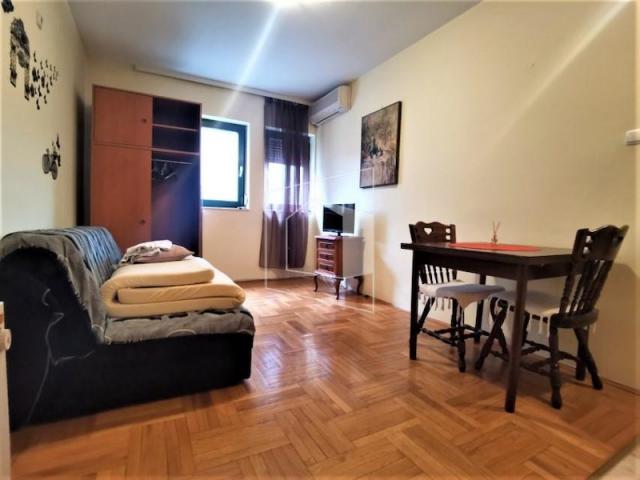 Namještena garsonjera, 21m2, Preko Morače, Podgorica