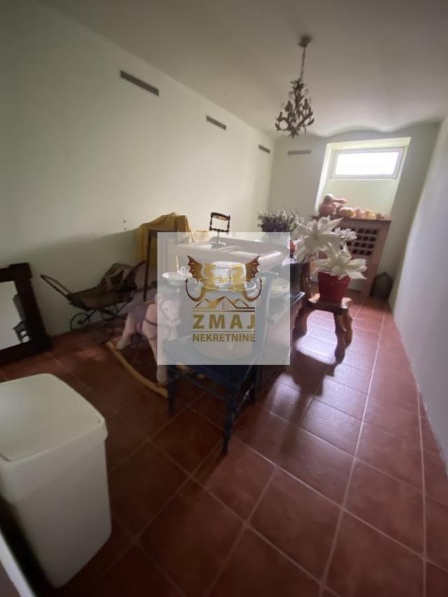 NAJBOLJA LOKACIJA, CENTAR GRADA KOD IZVRSNOG VECA, STAN 42m2
