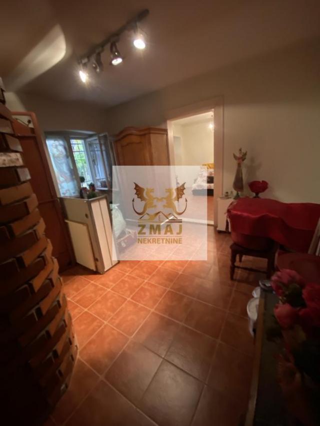 NAJBOLJA LOKACIJA, CENTAR GRADA KOD IZVRSNOG VECA, STAN 42m2
