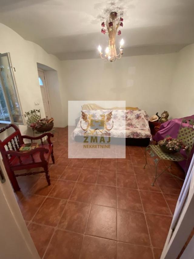 NAJBOLJA LOKACIJA, CENTAR GRADA KOD IZVRSNOG VECA, STAN 42m2