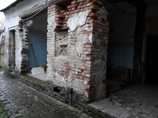 ODLIČNA LOKACIJA