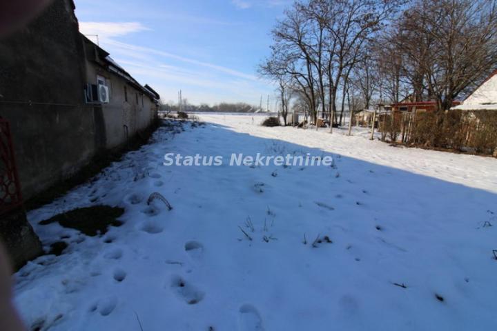 Građevinski plac za kuću 065/3858-888