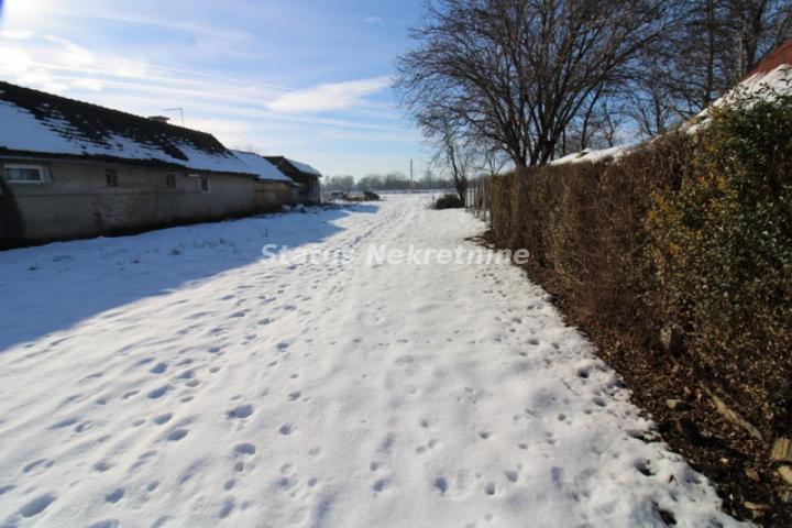 Građevinski plac za kuću 065/3858-888