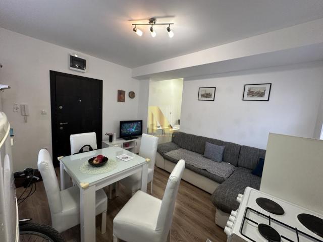 Prodaje se - 1.5 stan - Adice