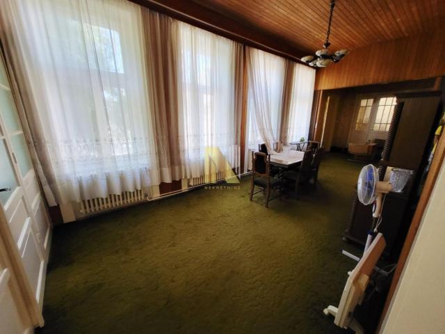 Kuća salonskog tipa u centru Bačkog Gradišta