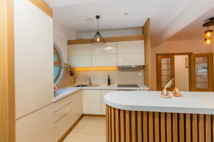Prodaja, Stan, 110m2 , Pržno