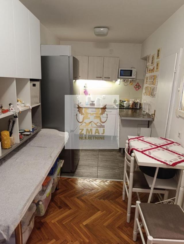 SAM CENTAR GRADA,  STAN 39m2, STARA GRADNJA!
