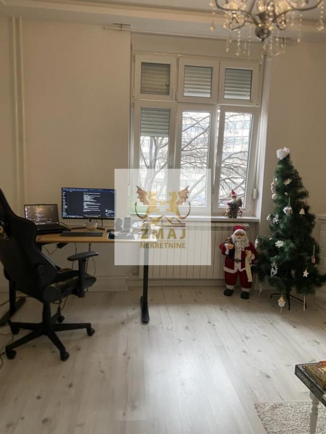 PRELEP STAN, SAM CENTAR GRADA 61m2, POTPUNO RENOVIRAN!