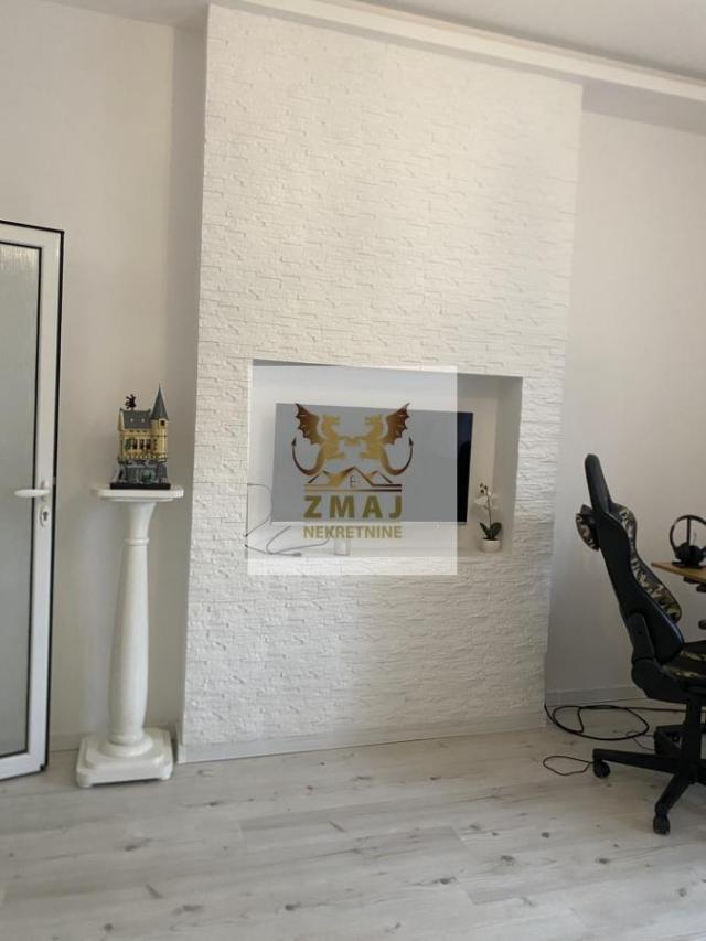 PRELEP STAN, SAM CENTAR GRADA 61m2, POTPUNO RENOVIRAN!