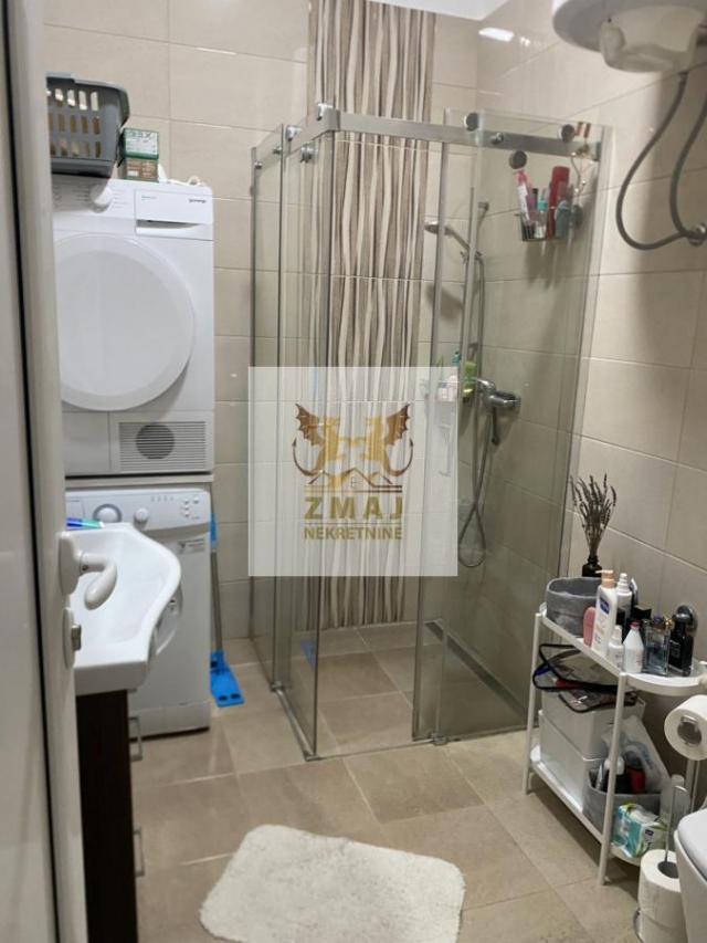 PRELEP STAN, SAM CENTAR GRADA 61m2, POTPUNO RENOVIRAN!