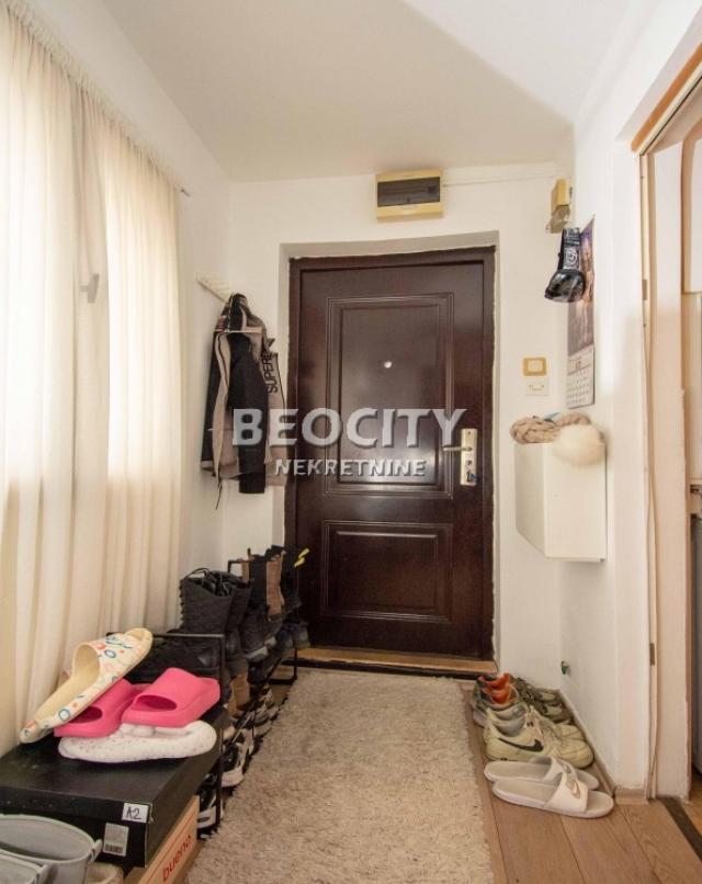 Zemun, Centar, Radoja Dakića, 2.0, 43m2, 114900EUR