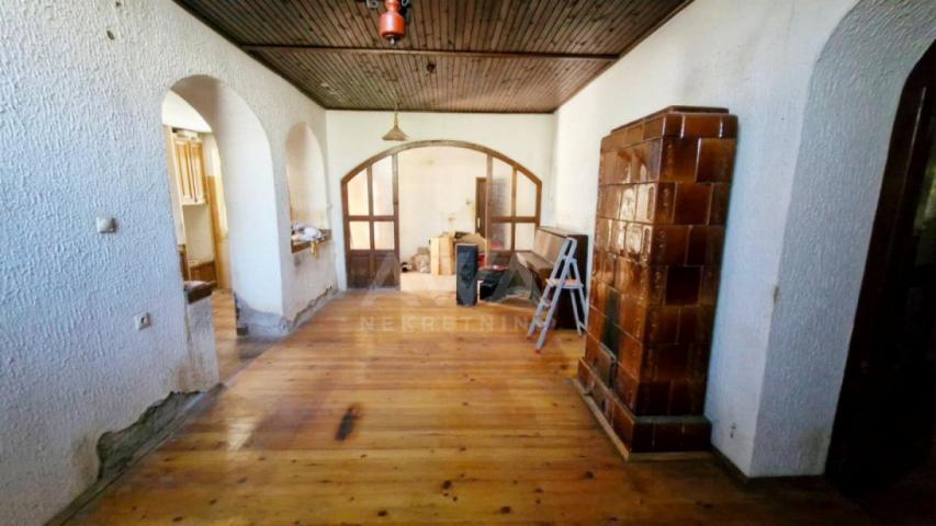 Sombor, centar – kuća 263m² sa 3 stambene celine