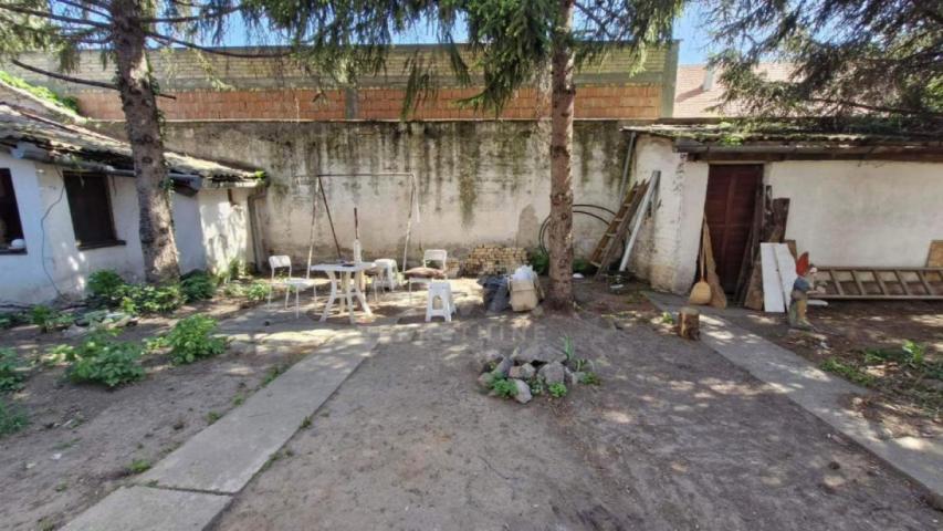 Sombor, centar – kuća 263m² sa 3 stambene celine