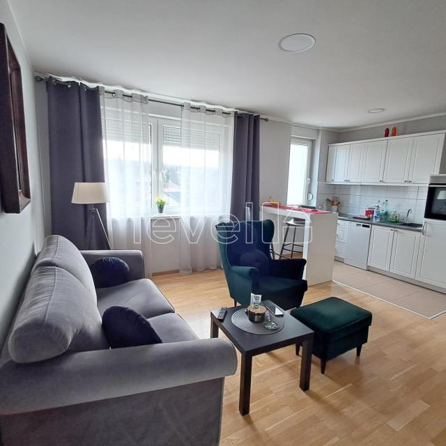 SREMSKA KAMENICA - CENTAR - 50.00 m2