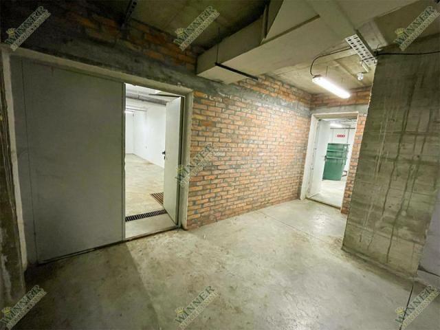 Prodaja Magacinski Prostor 151m² Zemun Uknjizeno ID#1426