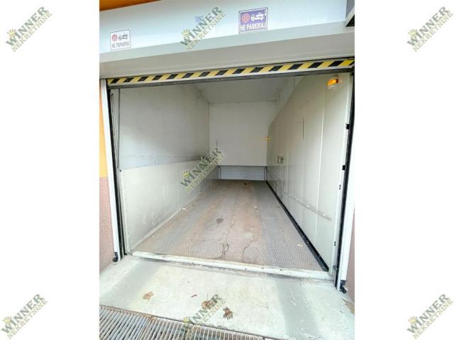 Prodaja Magacinski Prostor 151m² Zemun Uknjizeno ID#1426