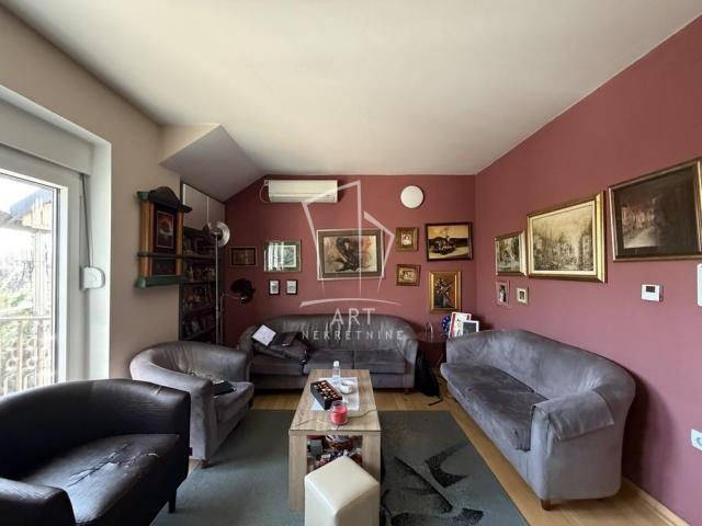 Zemun, uknjižena kuća, 196m2 ID#14343