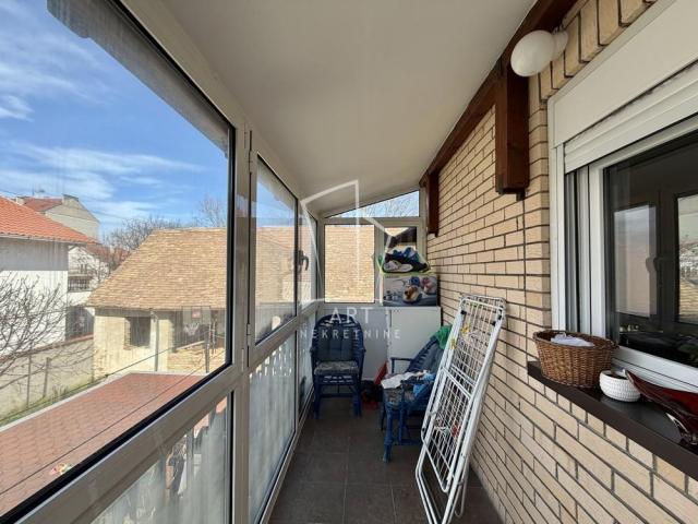 Zemun, uknjižena kuća, 196m2 ID#14343