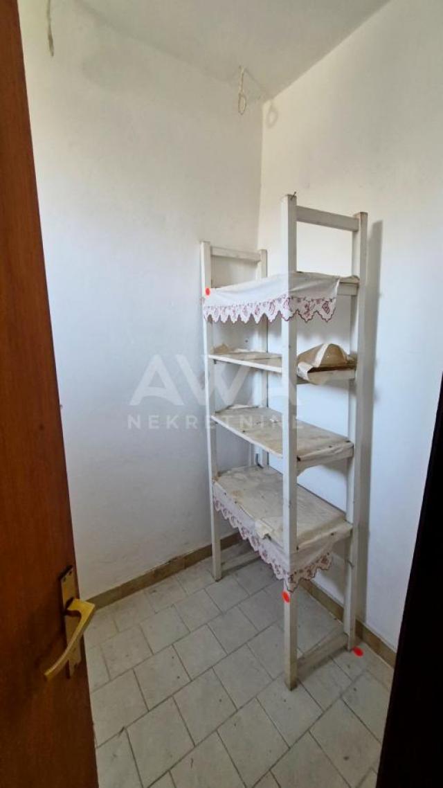 Čonoplja – Spratna kuća 172m² na velikom placu 1617m²