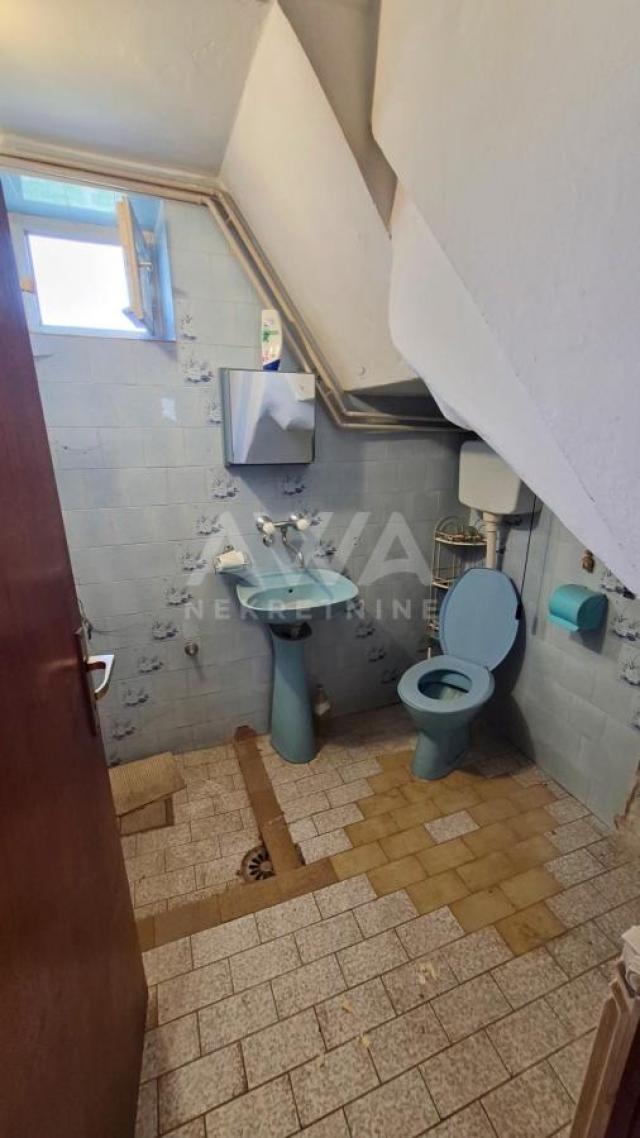 Čonoplja – Spratna kuća 172m² na velikom placu 1617m²
